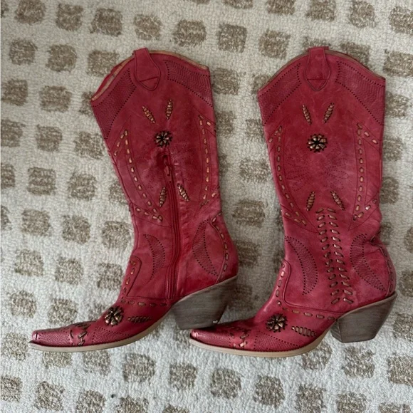 Vintage Red leather cowboy boots size 8 - Picture 3 of 5